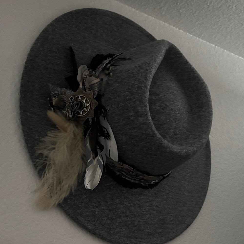Elegant Gray Feather-Embellished Hat